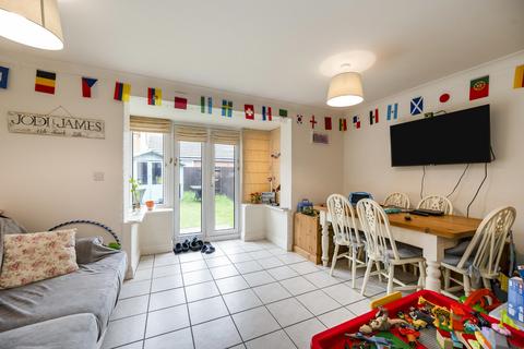 3 bedroom house to rent, Oakdene Road, Southsea, PO4