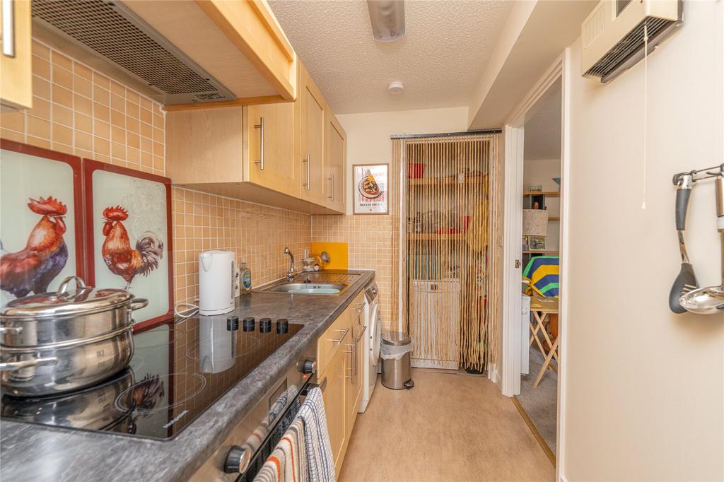 Kitchen Alt