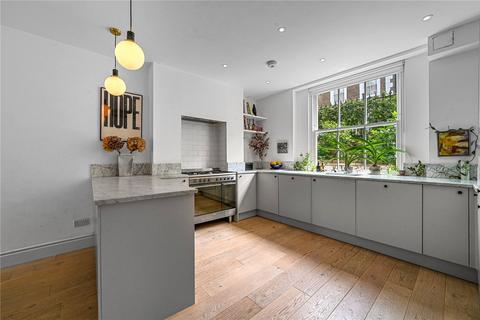 4 bedroom terraced house to rent, Fremont Street, London, E9