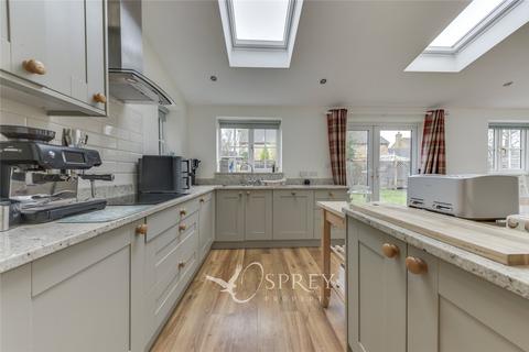 4 bedroom detached house to rent, Hillfield Road, Peterborough PE8