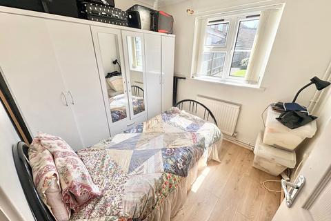 2 bedroom terraced bungalow for sale, 116a Germander Place Conniburrow Milton Keynes MK14 7DP