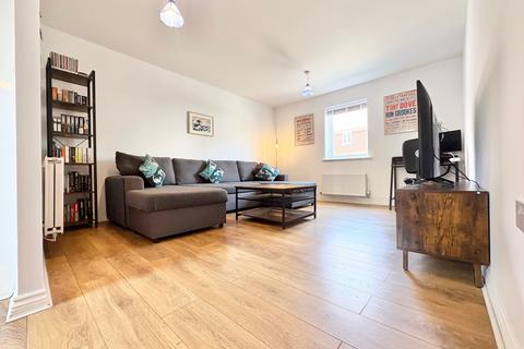 2 bedroom flat for sale, Santa Cruz Avenue, Bletchley, MK3