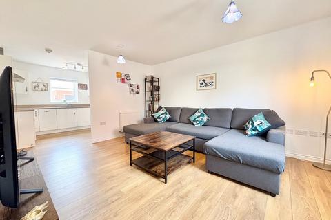 2 bedroom flat for sale, Santa Cruz Avenue, Bletchley, MK3