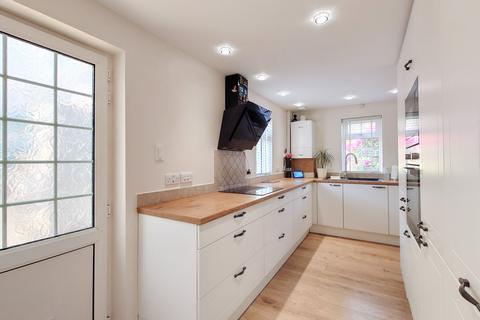 3 bedroom end of terrace house for sale, Gibbon Road, Newhaven