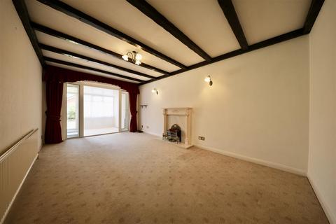 2 bedroom semi-detached bungalow for sale, Westlands Road, Sproatley, Hull