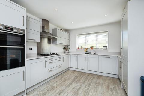 4 bedroom detached house for sale, Friswell Road, BANBURY, Oxfordshire, OX16