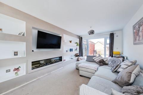 4 bedroom detached house for sale, Friswell Road, BANBURY, Oxfordshire, OX16