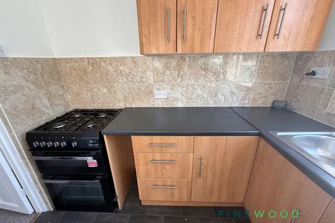 2 bedroom terraced house to rent, Charlesworth Street, Chesterfield S44
