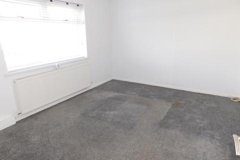 2 bedroom maisonette for sale, Lloyds Avenue, Swffryd, CRUMLIN
