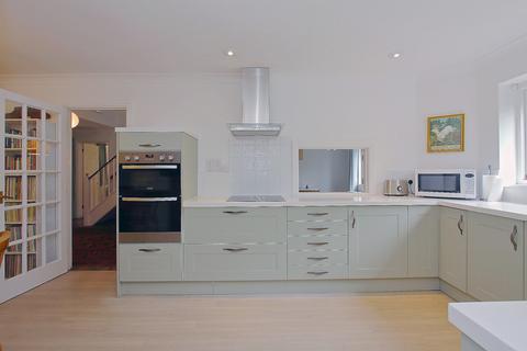 4 bedroom detached house for sale, Ibthorpe Road, Andover, SP11