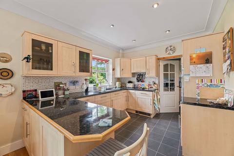 3 bedroom detached bungalow for sale, Kingsley Road, Frodsham, WA6