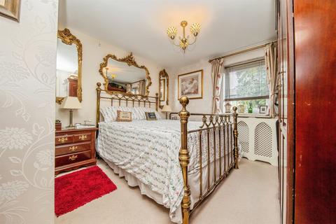 2 bedroom apartment for sale, Fore Hamlet, Ipswich