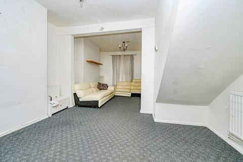 3 bedroom end of terrace house for sale, Albert Road, Luton, Bedfordshire, LU1