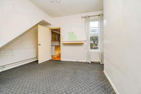 3 bedroom end of terrace house for sale, Albert Road, Luton, Bedfordshire, LU1
