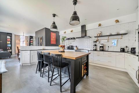 6 bedroom detached house for sale, Cardington Road, Bedford