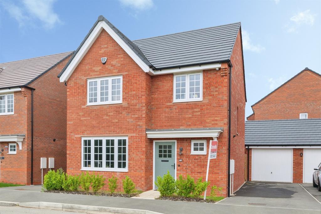 4 bedroom detached house for sale