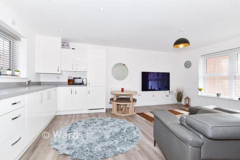 2 bedroom coach house for sale, Royal Crescent, Kings Hill, Kent