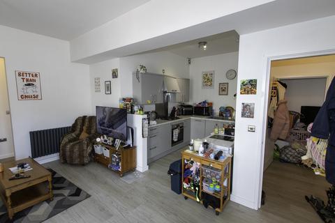 2 bedroom flat for sale, Horsehay Court, Horsehay TF4