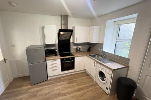 2 bedroom flat to rent, Bon Accord Street, Aberdeen AB11