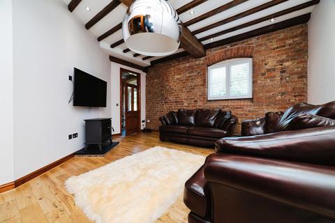 3 bedroom barn conversion for sale, Enholmes Lane, Patrington, Hull