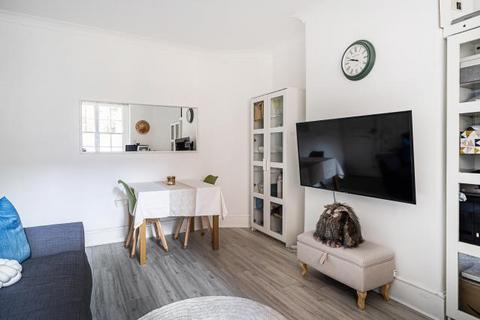 1 bedroom apartment for sale, Grove End Road, London