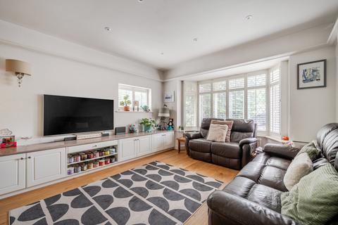 4 bedroom detached house for sale, New Inn Lane, Surrey GU4