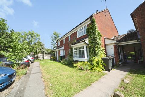 1 bedroom cluster house for sale, Howard Close, Luton
