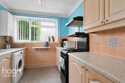 3 bedroom semi-detached house for sale, Cheshire Gardens, Leicester