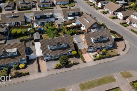 3 bedroom semi-detached house for sale, Cheshire Gardens, Leicester