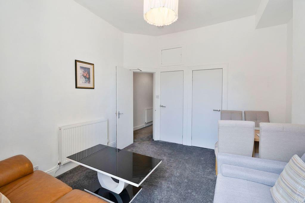 Apartment in Edinburgh, Fountainbridge - View 3