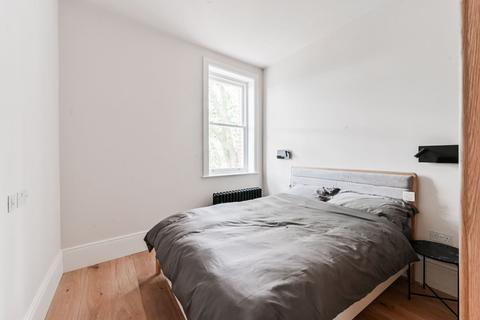 2 bedroom flat to rent, Upper Street, Islington, London, N1