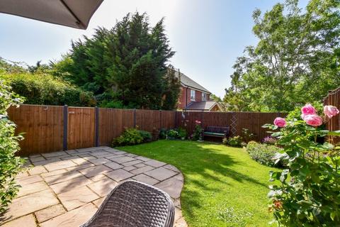 4 bedroom end of terrace house for sale, Howard Agne Close, Bovingdon, HP3