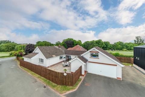 4 bedroom detached bungalow for sale, Clickemin, Newcastle Upon Tyne NE20
