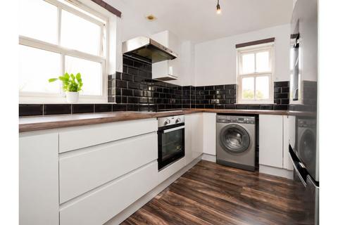 2 bedroom apartment for sale, 201 Great North Way, London, NW4