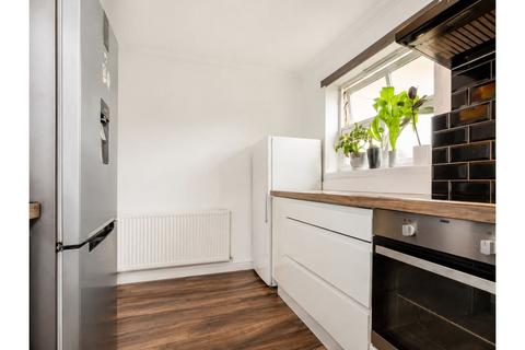 2 bedroom apartment for sale, 201 Great North Way, London, NW4