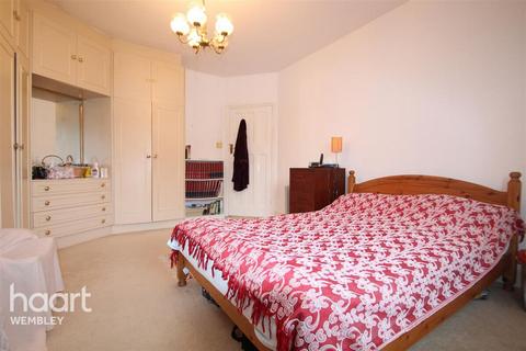 4 bedroom flat to rent, Wembley Park Drive, WEMBLEY