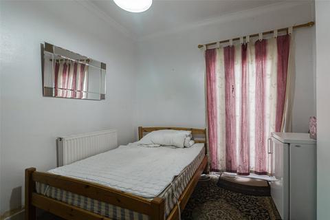 3 bedroom end of terrace house for sale, Purrett Road, Plumstead SE18