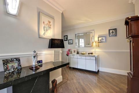 4 bedroom detached bungalow for sale, Northfield Close, South Cave, Brough