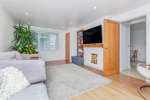 3 bedroom semi-detached house for sale, Cork Lane, Glen Parva, Leicester, Leicestershire, LE2