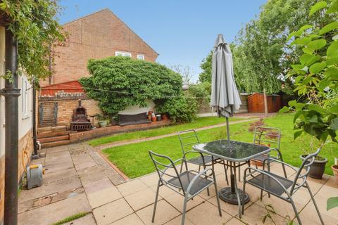 3 bedroom semi-detached house for sale, Cork Lane, Glen Parva, Leicester, Leicestershire, LE2