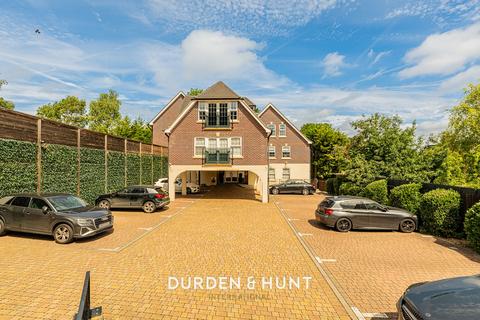 2 bedroom apartment for sale, Station Way, Buckhurst Hill, IG9