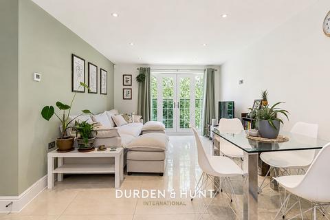 2 bedroom apartment for sale, Station Way, Buckhurst Hill, IG9