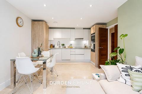 2 bedroom apartment for sale, Station Way, Buckhurst Hill, IG9