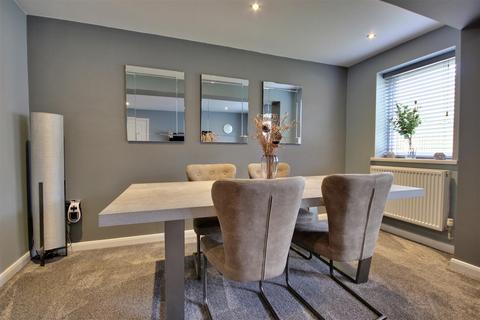 4 bedroom detached house for sale, Curlew, Beverley