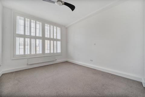 undefined, Long Acre, Somerset BA1