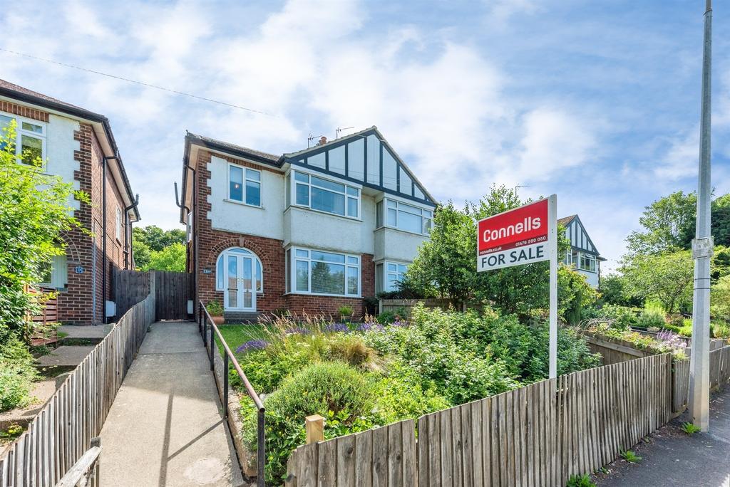 3 bedroom semi-detached house for sale