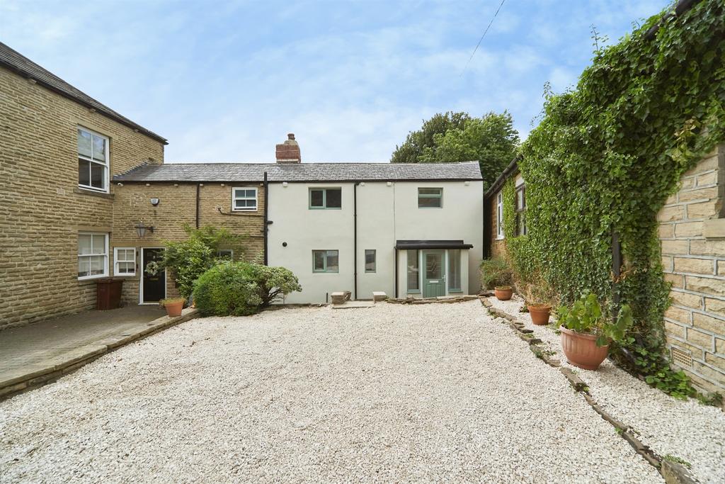 3 bedroom cottage for sale