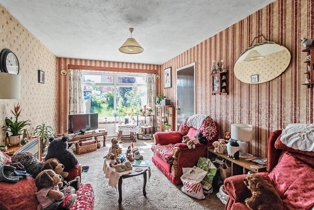 House in Nottingham, Woodthorpe - More