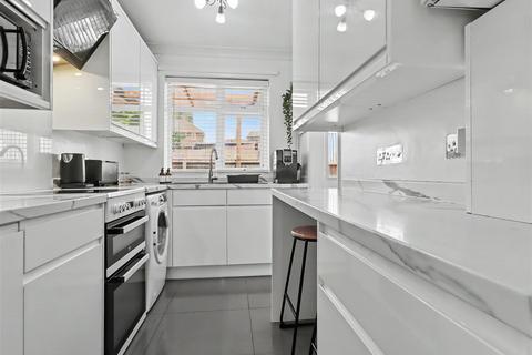 3 bedroom end of terrace house for sale, Drayton Road, Norwich