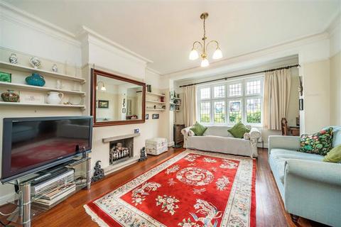 4 bedroom semi-detached house for sale, Senlac Road, London SE12